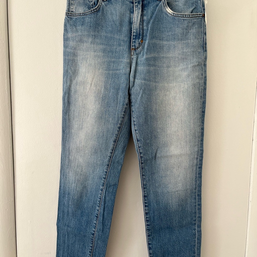 Neuw Faded Blue Cropped Jeans